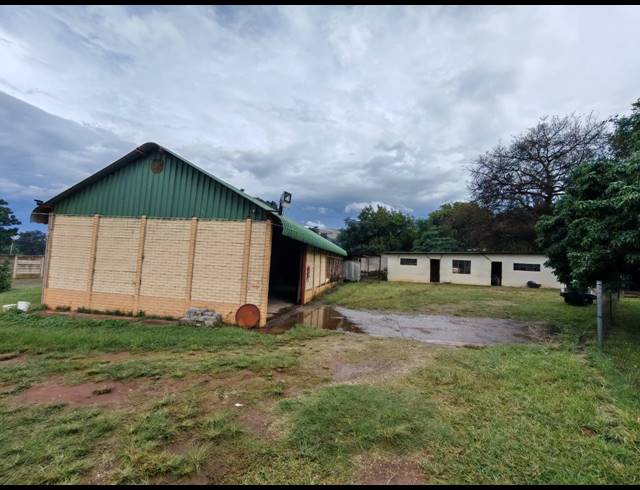4 BEDROOM FREEHOLD FOR SALE IN BOSCHFONTEIN AH